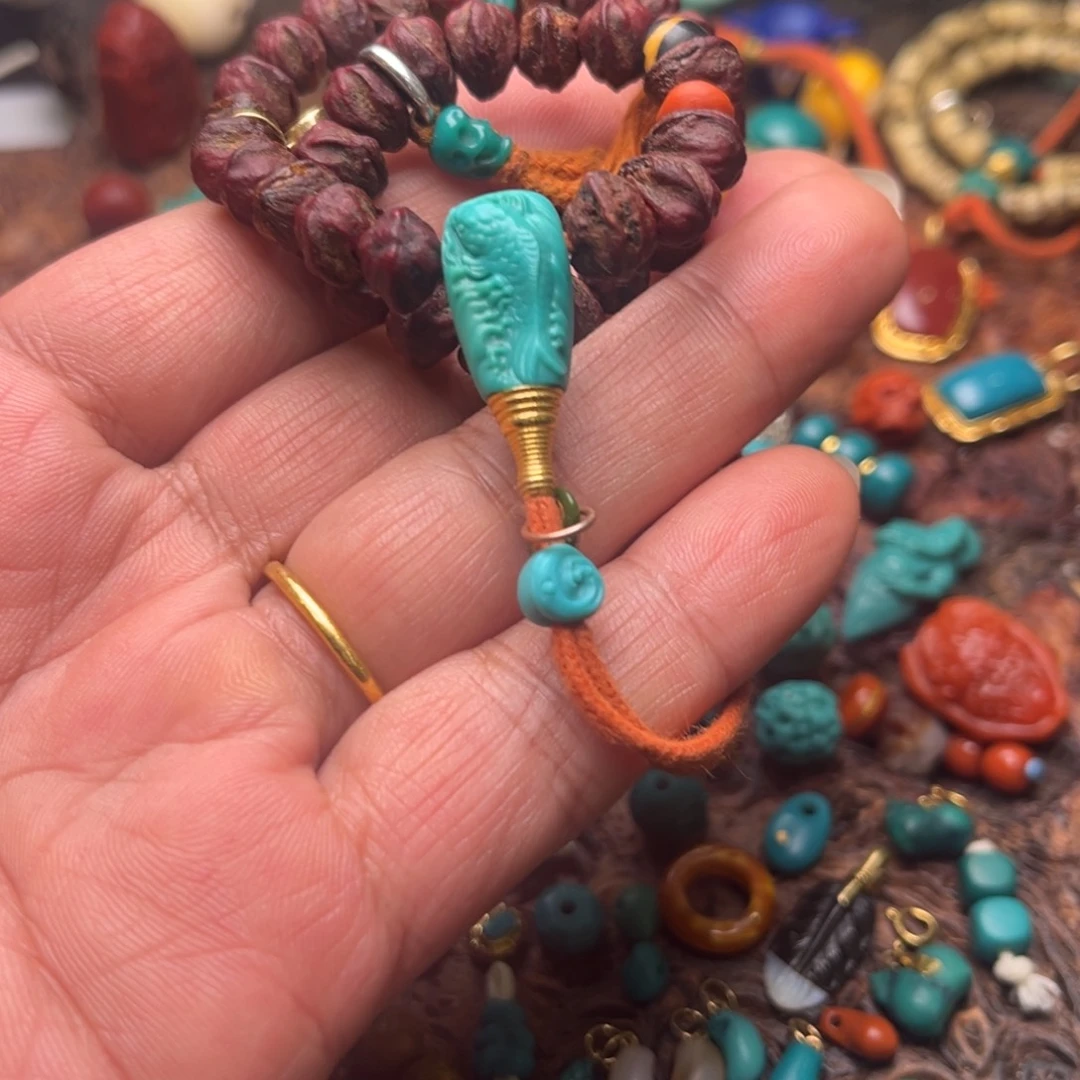 绿松石三通未镶嵌