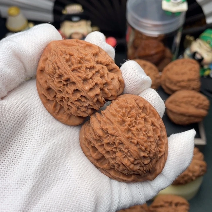 吊坠文玩核桃424143尺拉丝三角高炮红皮