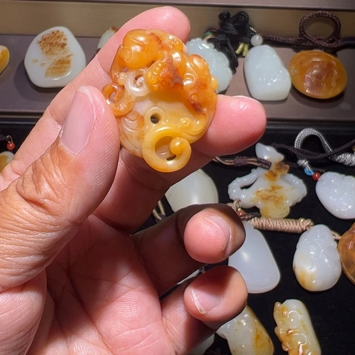 天****颈饰未镶嵌和田玉