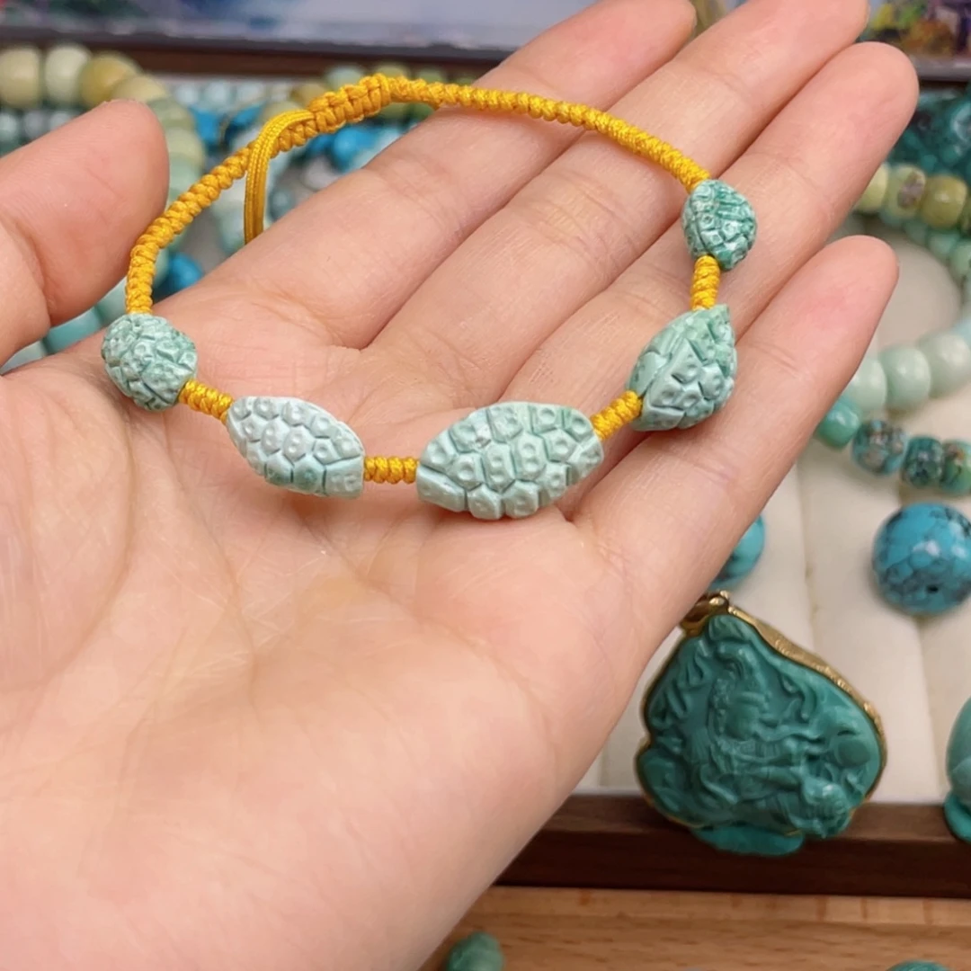 绿松石未镶嵌珠宝奇石