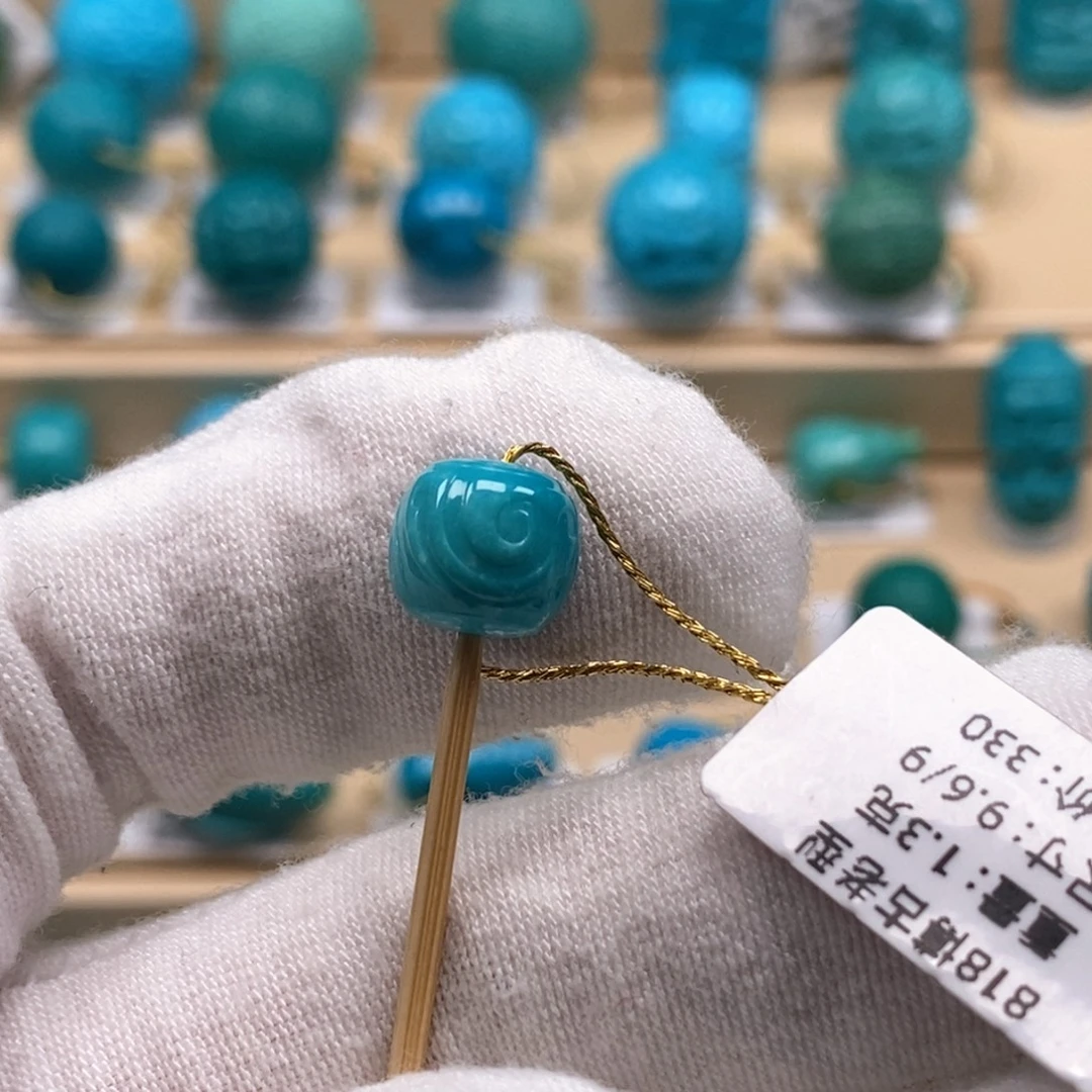 绿松石未镶嵌精品原矿高瓷绿松石