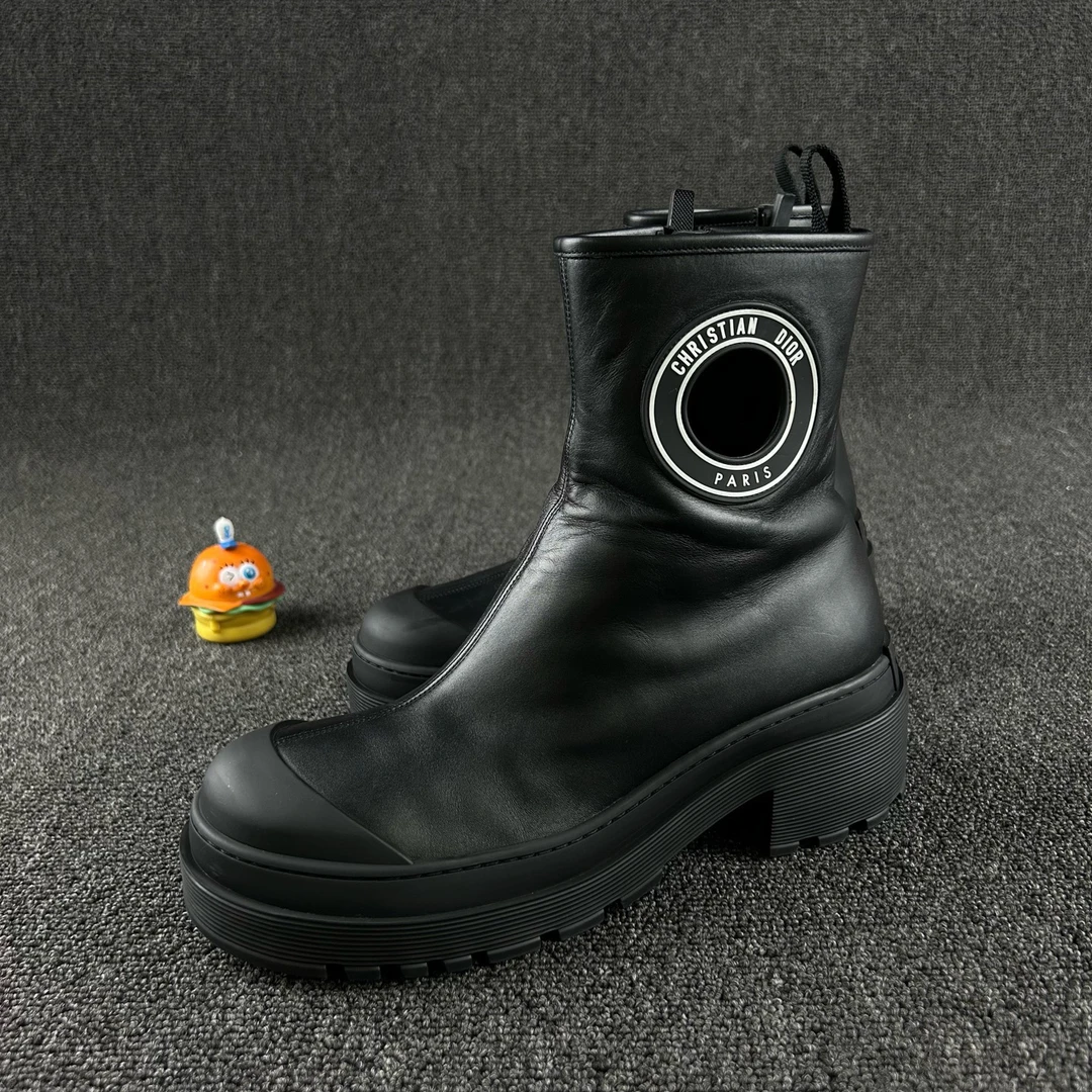 95新 DIOR/迪奥 厚底镂空短靴39.5码 侧面镂空设计 HB4131