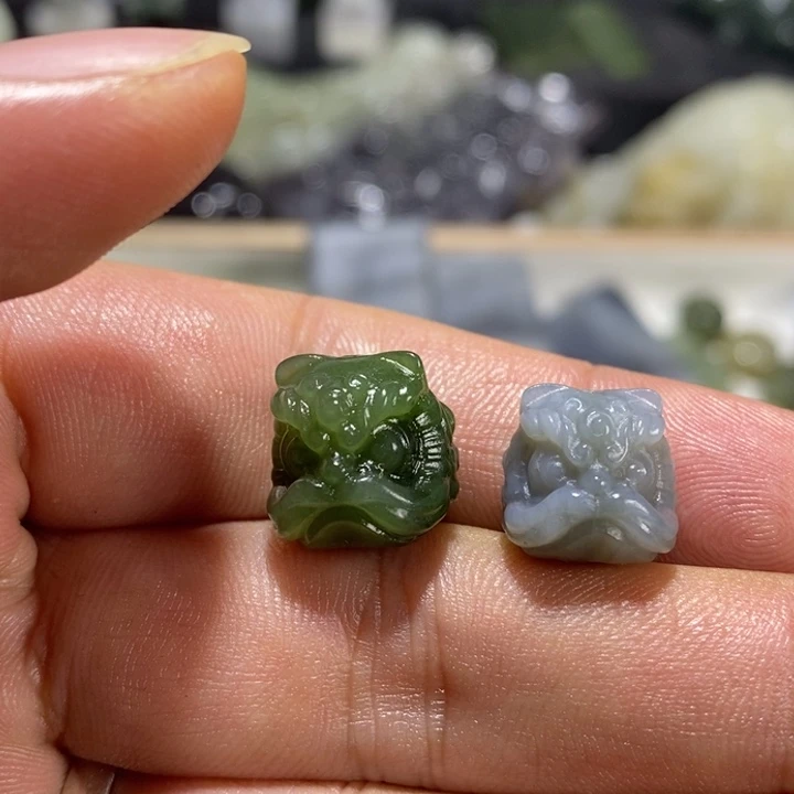 冰***馨和田玉未镶嵌车挂