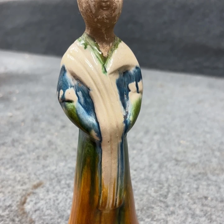 陶瓷小*候侍女高度23.5厘米