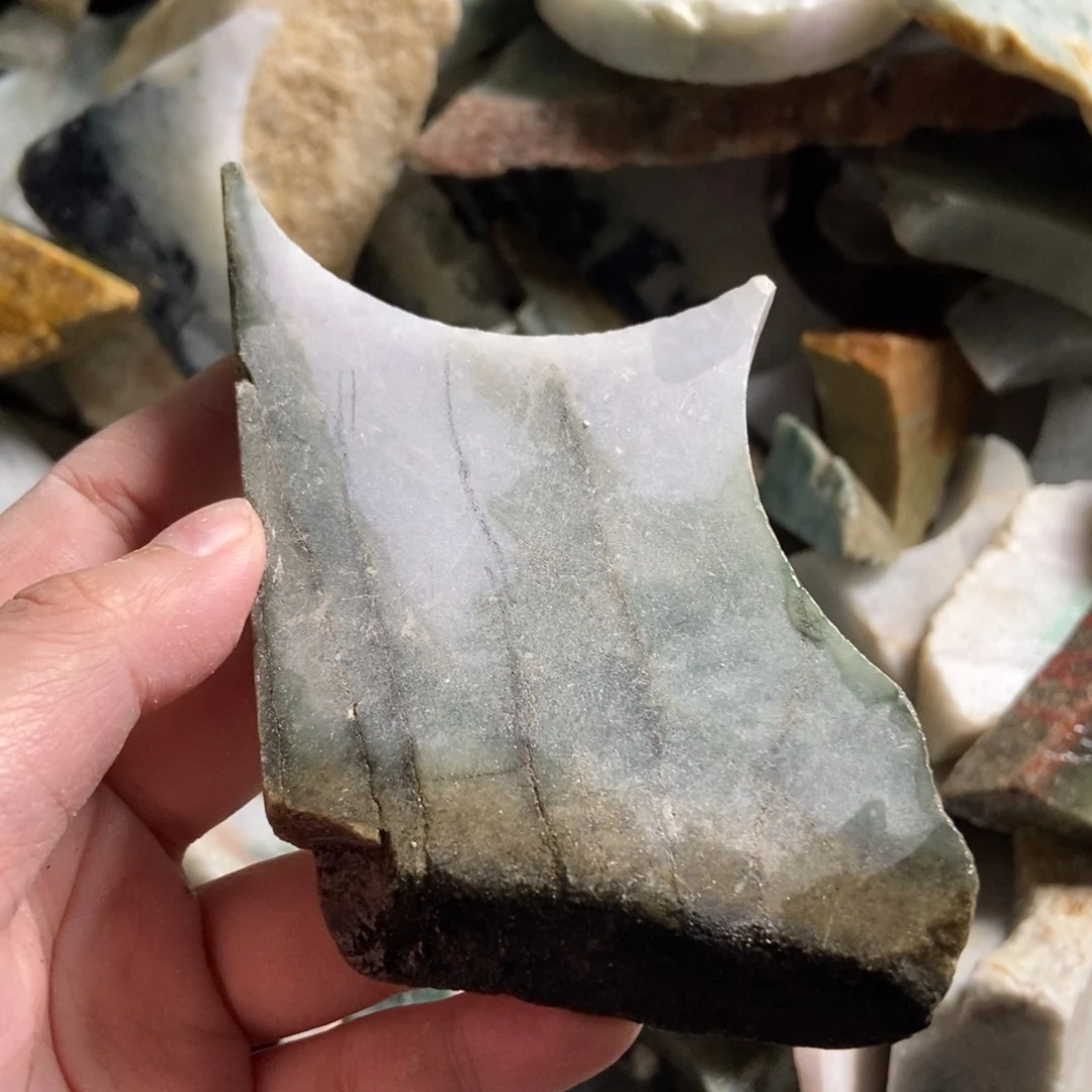 翡翠未镶嵌挂件天然资源