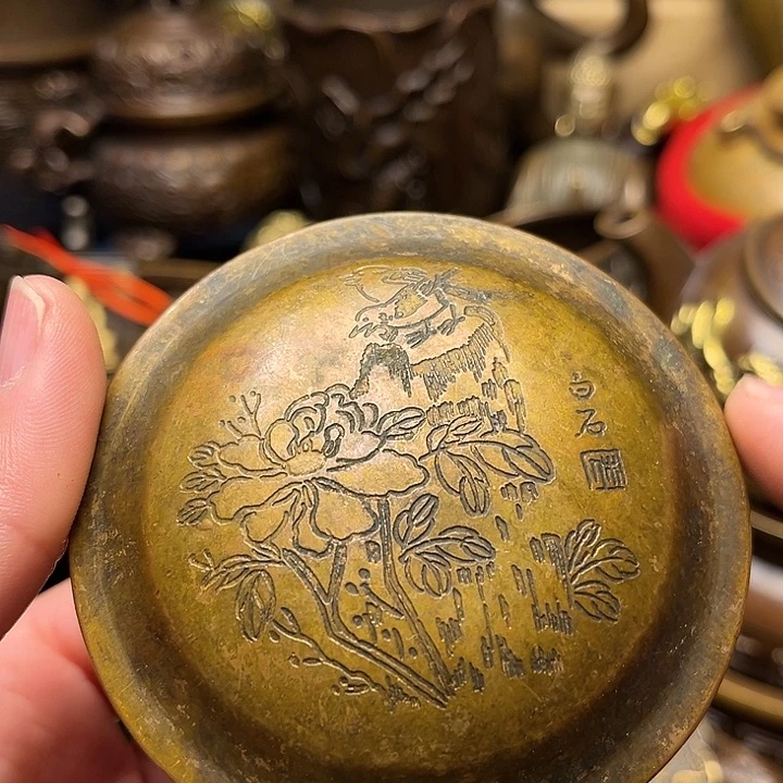 精美铜器批发档口