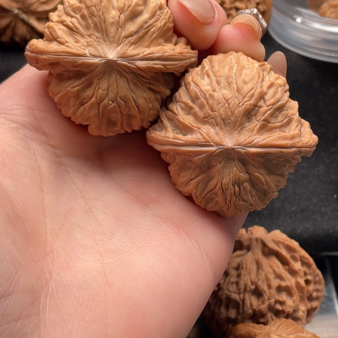 文玩核桃把件一**拉44磨盘