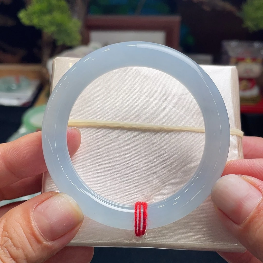 翡翠手镯未镶嵌51圆条