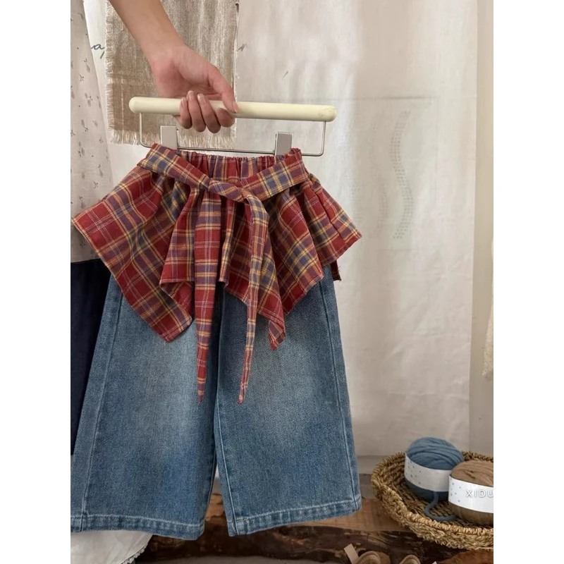 女童裤子2025新款洋气小女孩超好看复古红色格纹系带屁帘牛仔裙裤