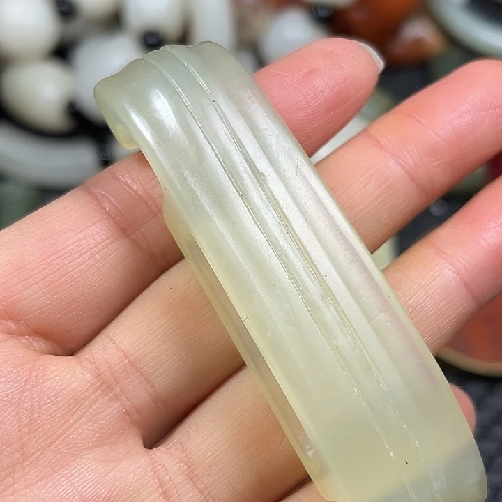 和田玉（糖玉）未镶嵌手链