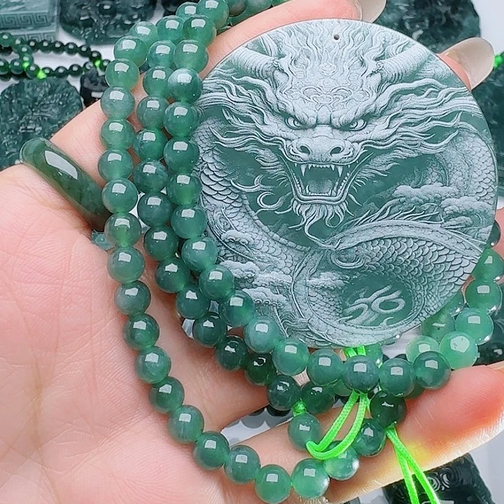 颈饰未镶嵌翡翠多样性发其一