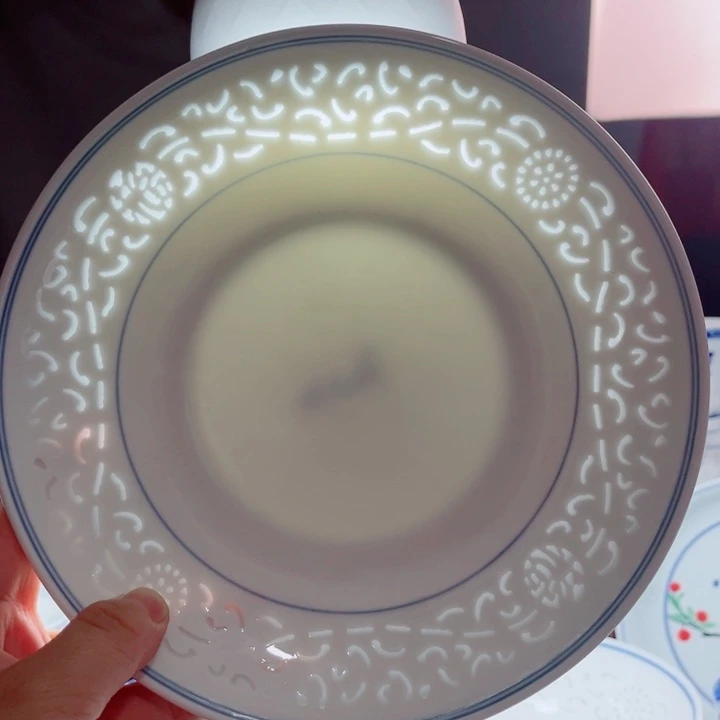 青花玲珑8寸窝盘满雕双福双线