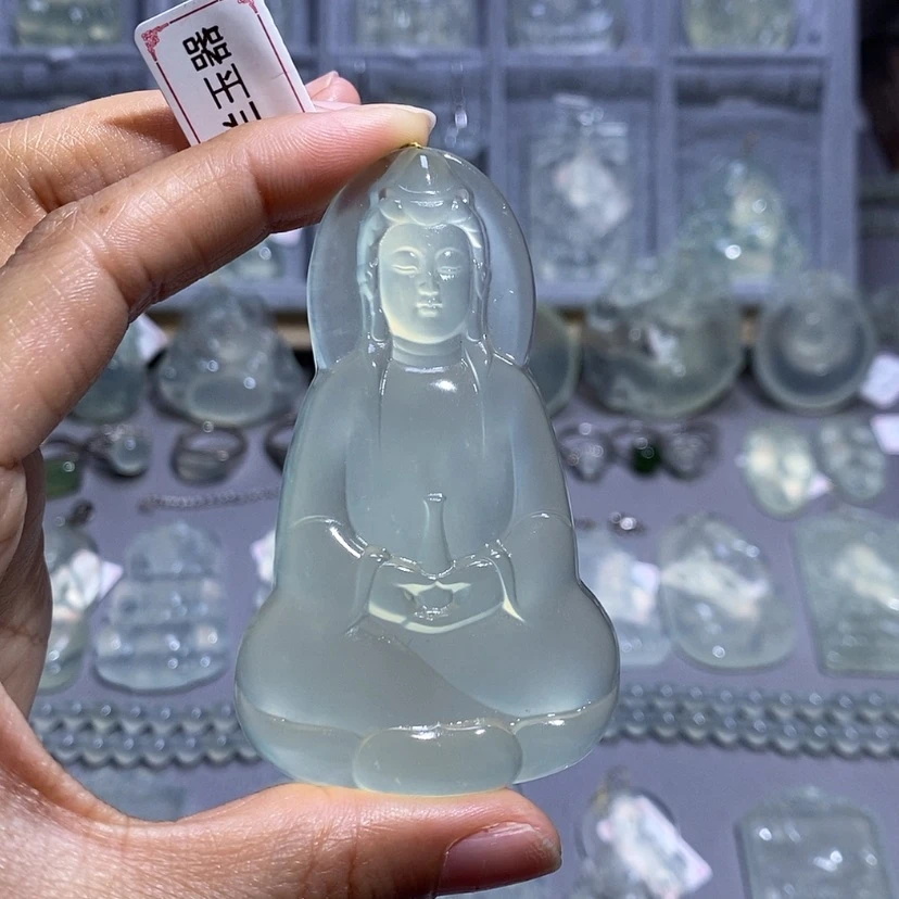 【闪购商品】蛇纹石玉颈饰未镶嵌。*成