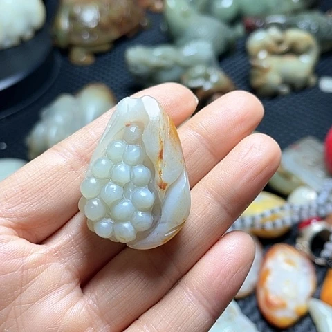 白玉菩提吊坠摆件