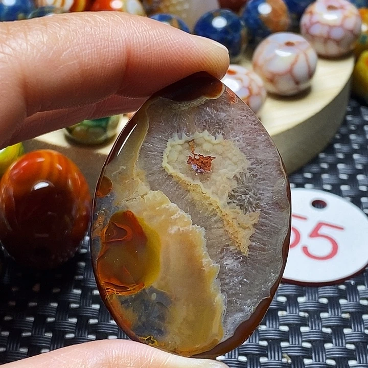 三***哥玛瑙/玉髓未镶嵌颈饰