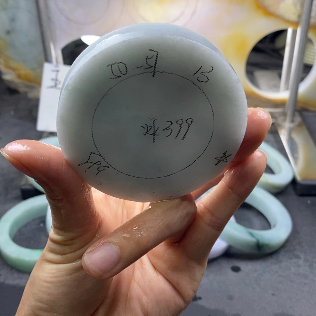 定制翡翠正未镶嵌