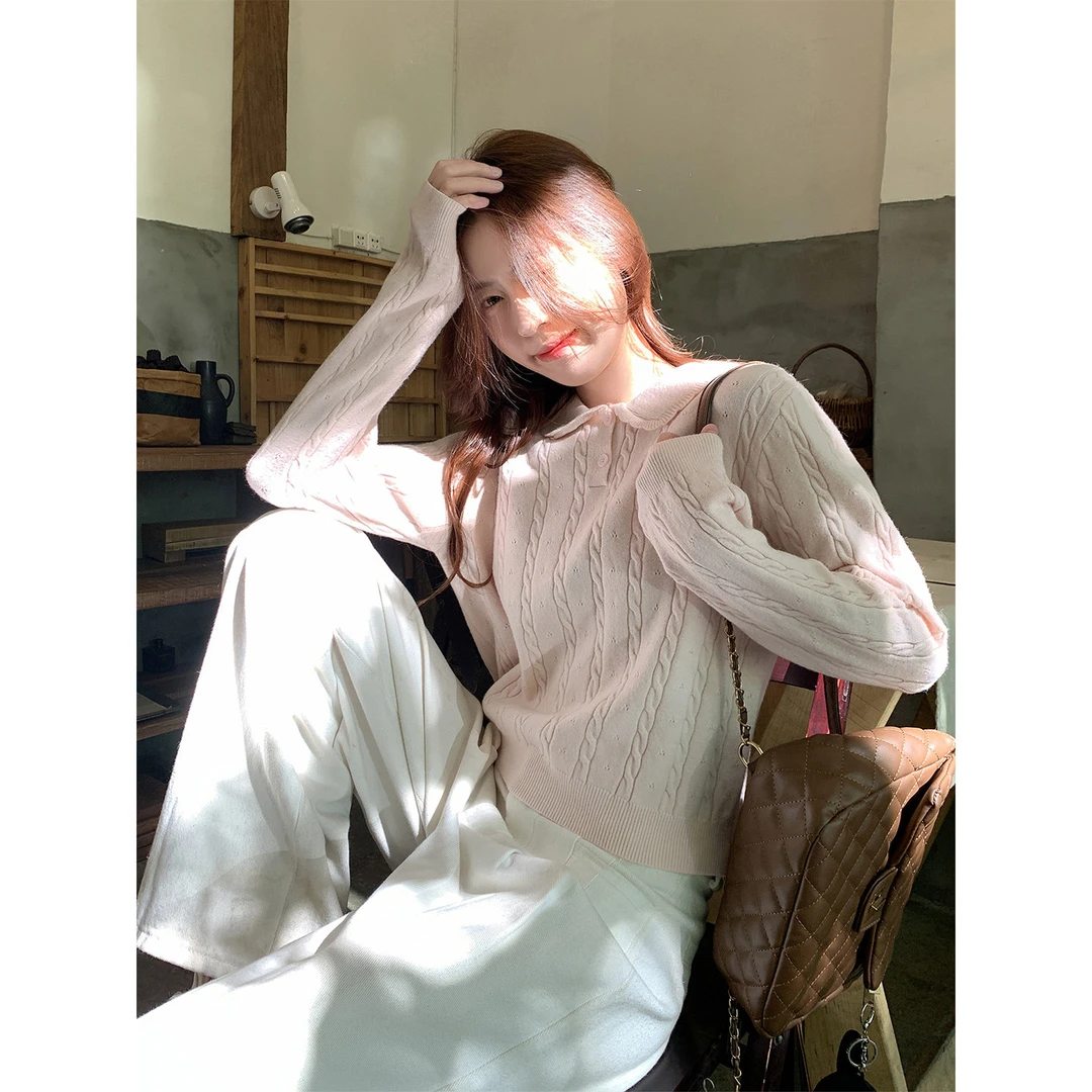 曾小咸韩系粉色娃娃领麻花针织衫女冬季新款镂空上衣ZA54MZR2514