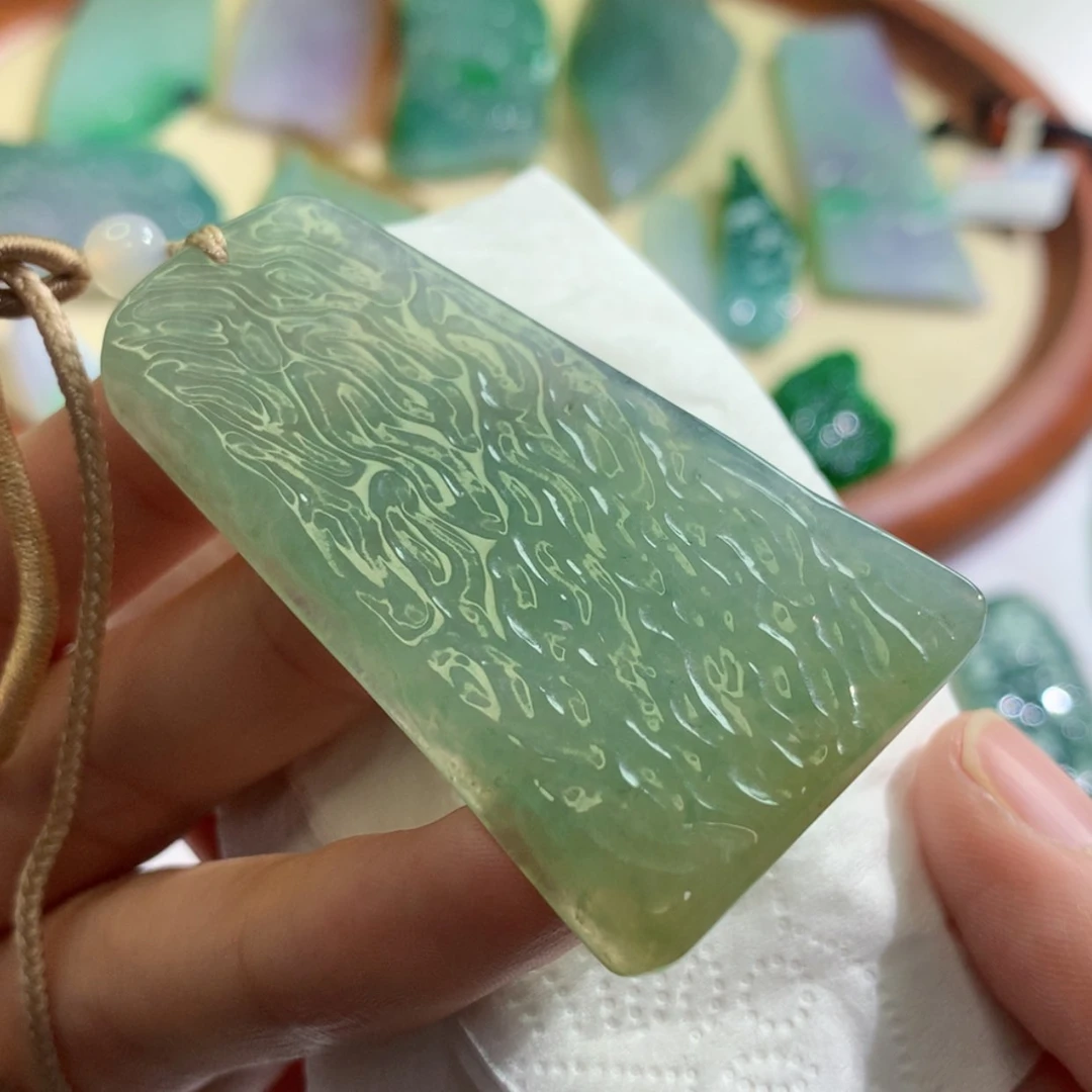 【闪购商品】翡翠吊坠(不含链)未镶嵌 6389