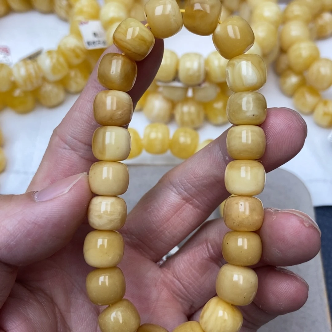 琥珀未镶嵌珠宝奇石6