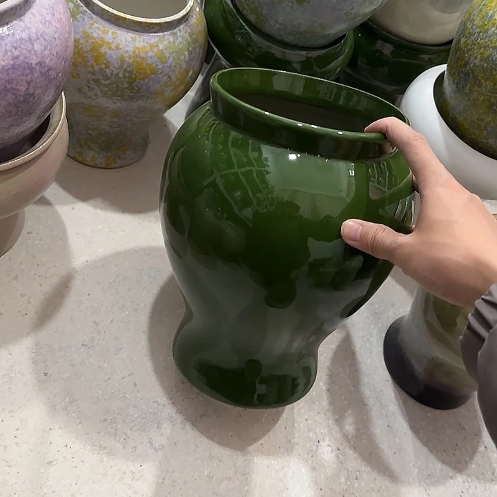 琉璃手工艺品有孔孔为