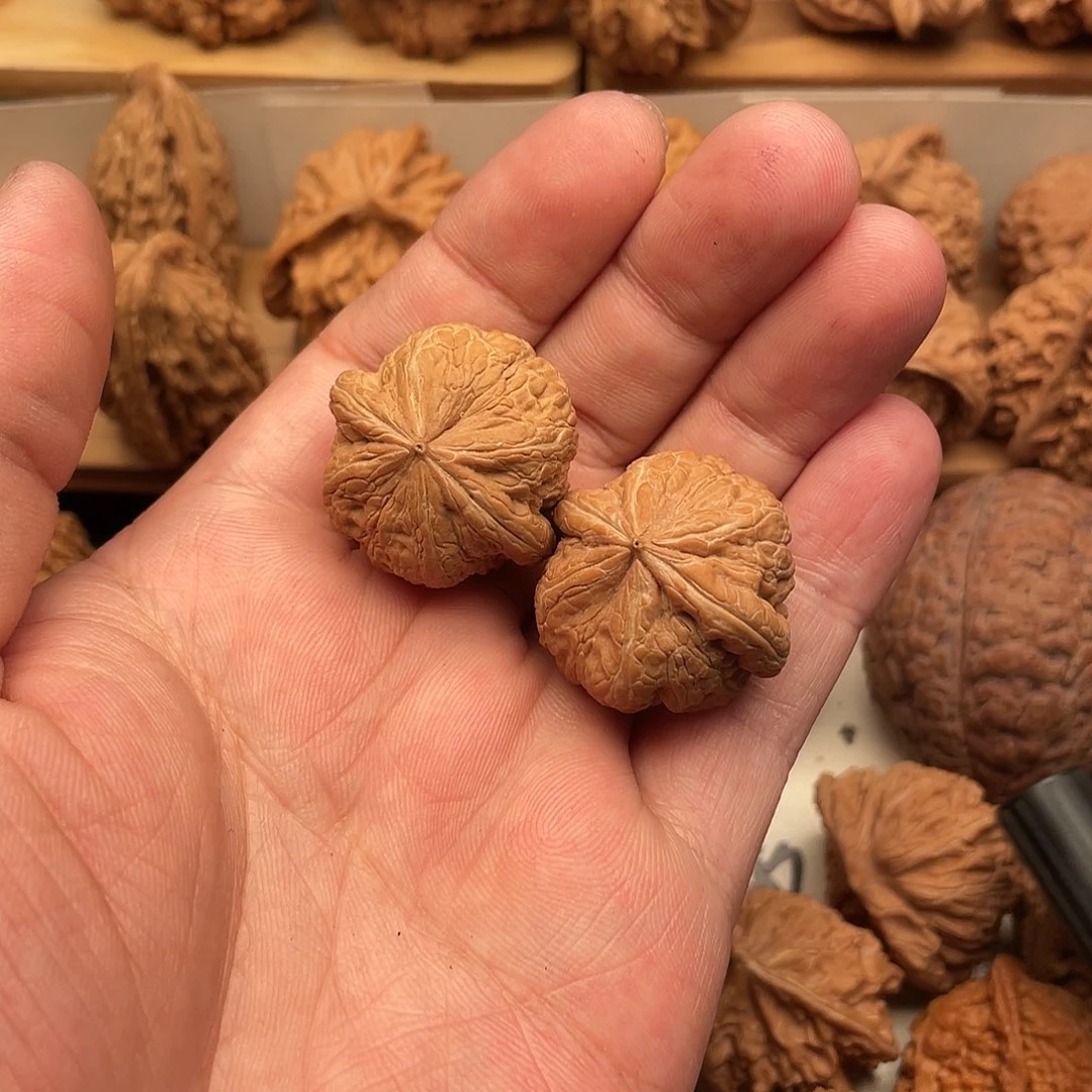 X***来文玩核桃吊坠元宝