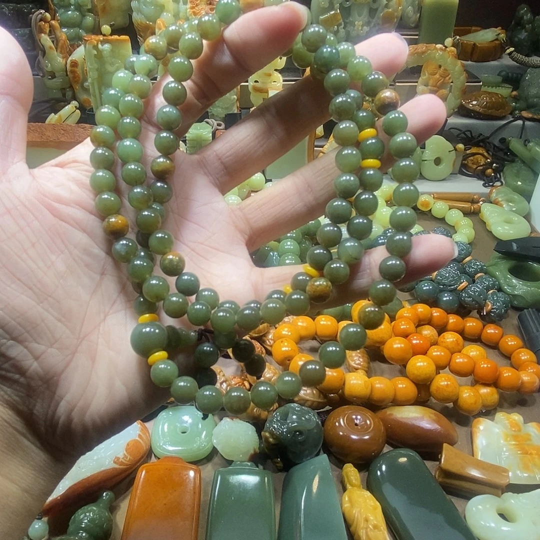 透闪石质玉未镶嵌手串3