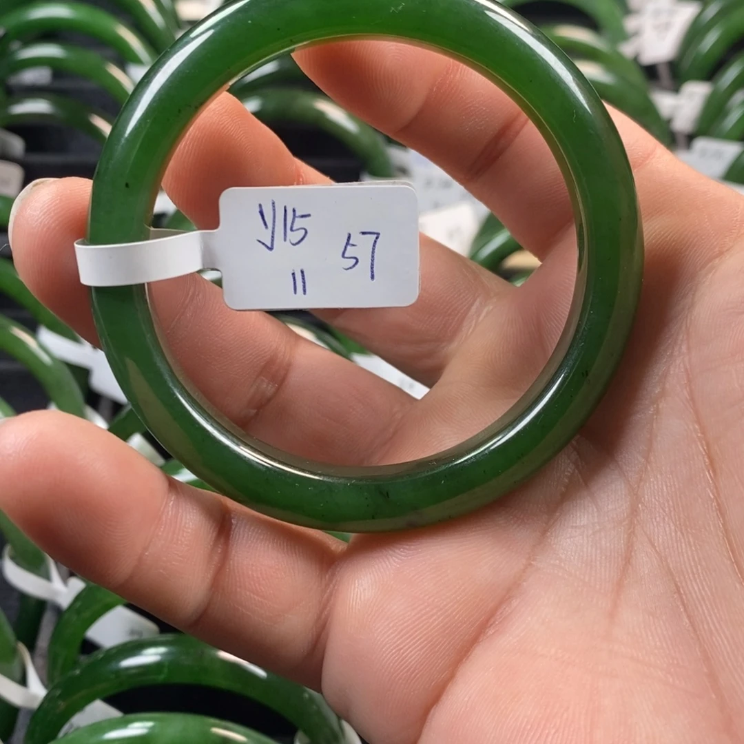 和田玉（碧玉）未镶嵌手镯57