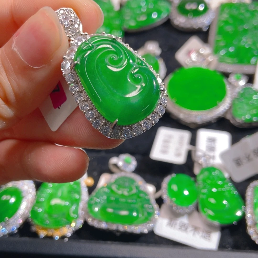 翡翠吊坠(不含链)未镶嵌