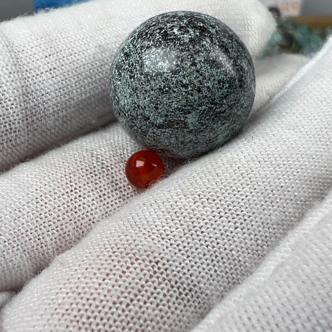 南红玛瑙配饰16.9未镶嵌