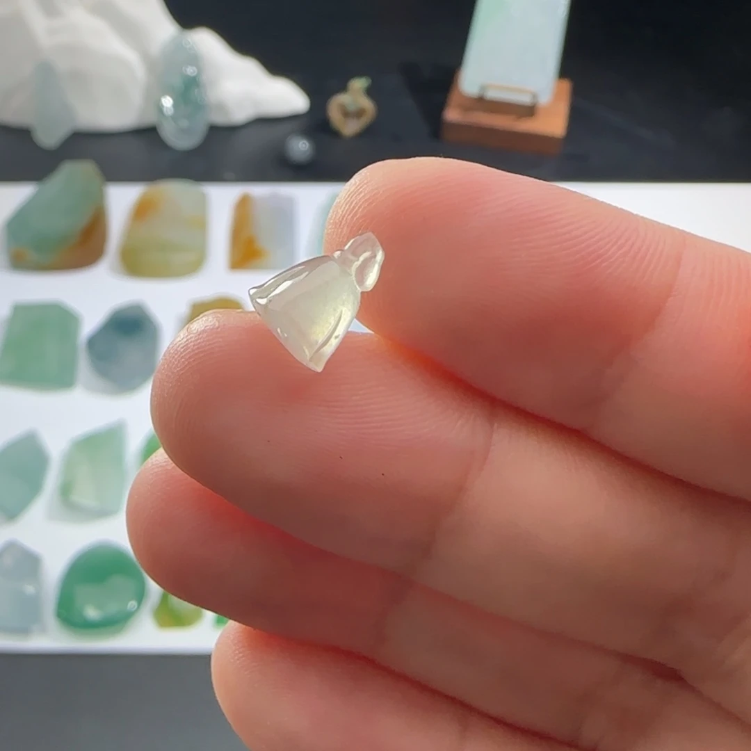 定制翡翠未镶嵌材料