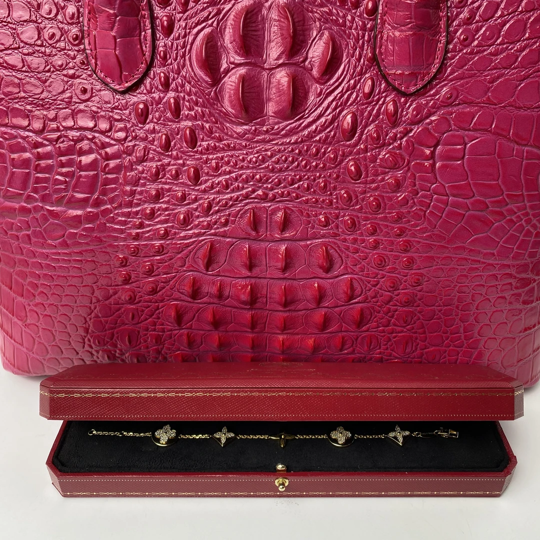 3759手链--收藏级轻奢时尚设计首饰送礼盒