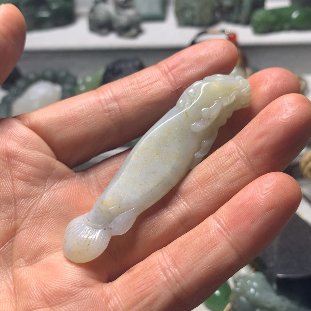 喵***的和田玉未镶嵌颈饰