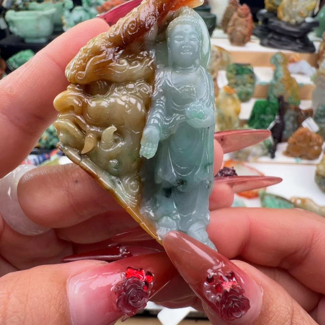 未镶嵌挂件翡翠山*。天然缅甸