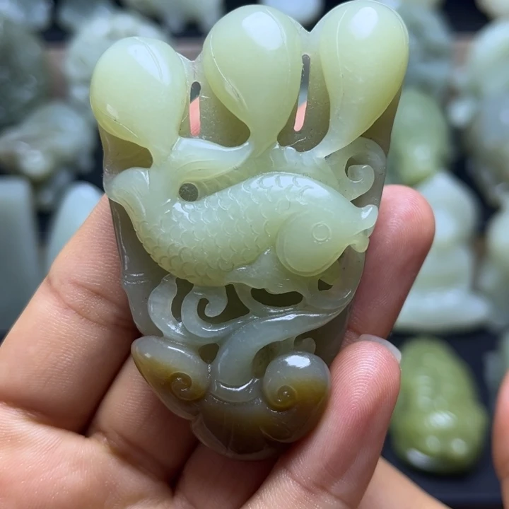 和田玉未镶嵌颈饰