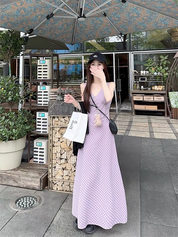 530夏季新款简约撞色格纹V领收腰气质a字温柔风减龄背心连衣裙
