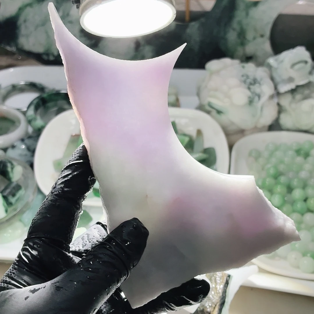 翡翠未镶嵌颈饰边角料