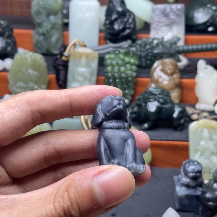 蓝***月和田玉未镶嵌挂件