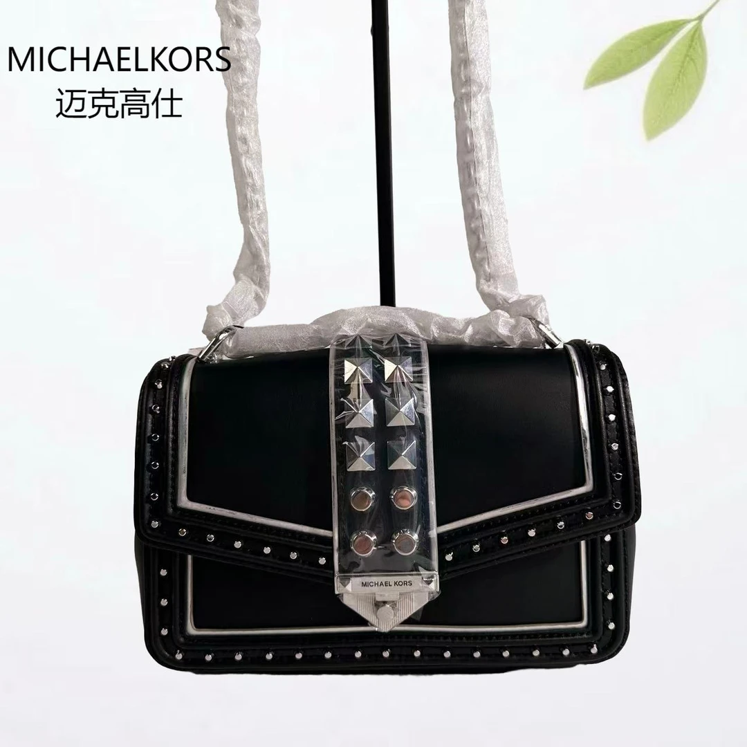 99新 MICHAEL KORS/迈克高仕 黑银铆钉斜挎包G25804486底长24X16
