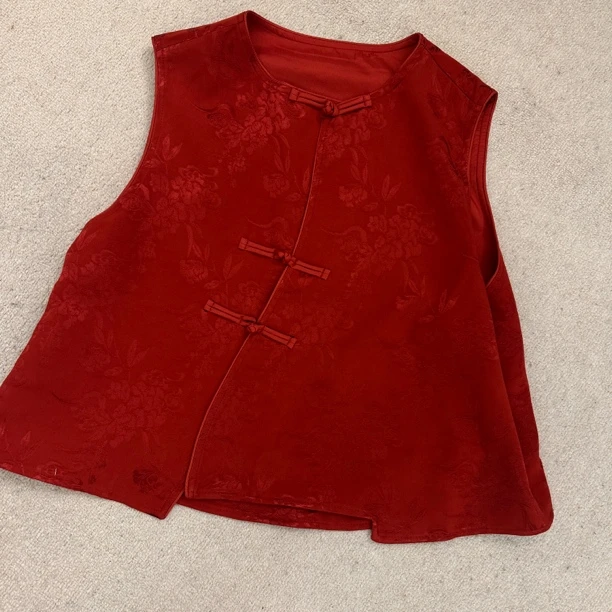 丸子姐姐冬季新品/国风新中式红色盘扣提花马甲