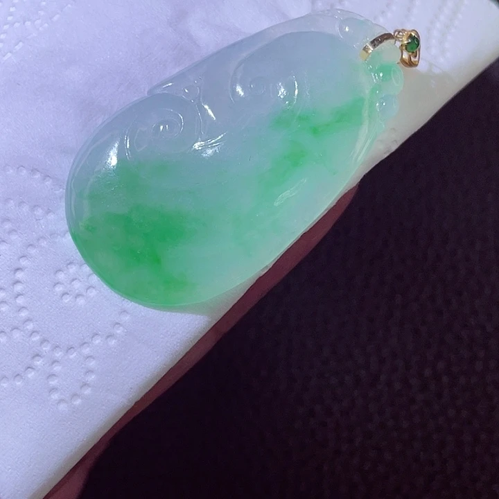 颈饰18K金镶嵌翡翠翡翠