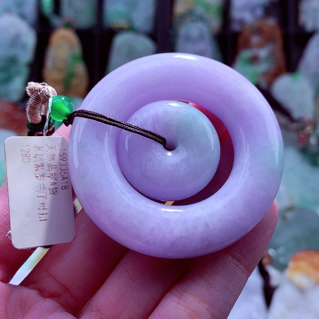 颈饰未镶嵌翡翠天然