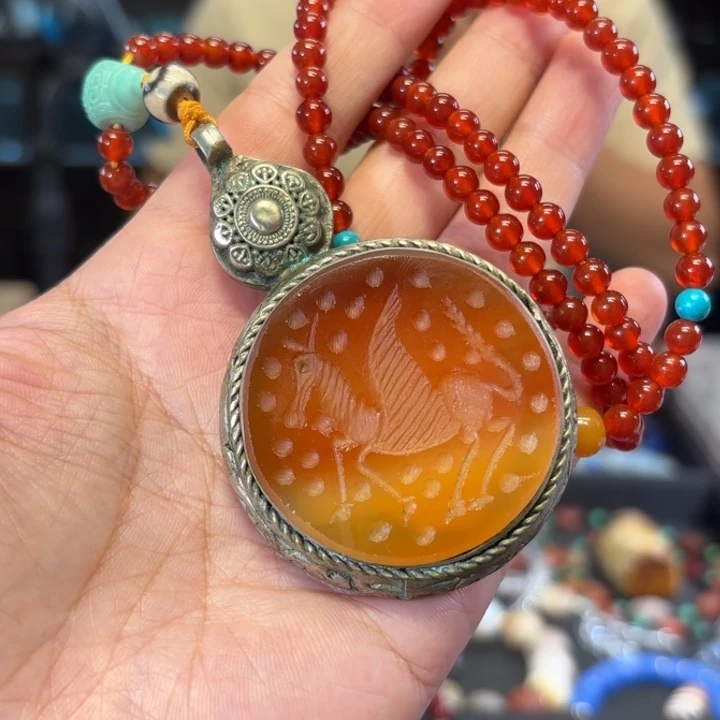 玛瑙/玉髓颈饰未镶嵌