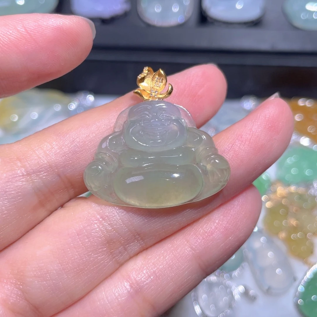 颈饰18K金镶嵌翡翠翡翠