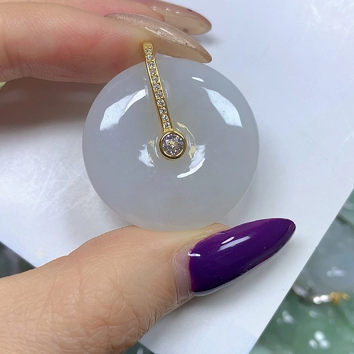 翡翠未镶嵌颈饰挂件