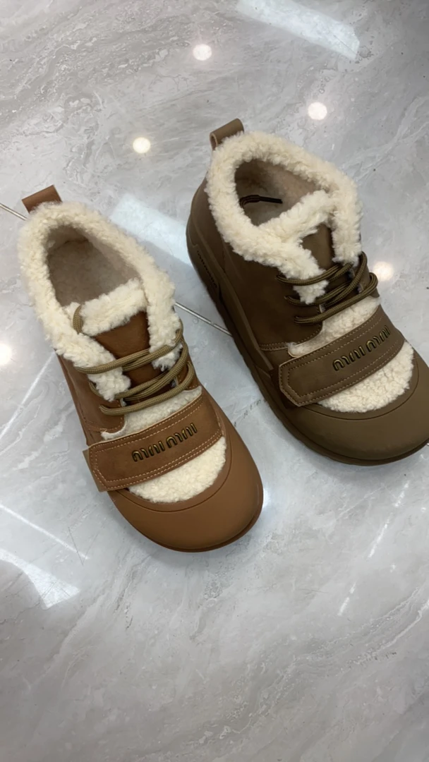 100-1冬季新款深口真皮羊羔绒保暖雪地靴圆头女棉鞋板鞋