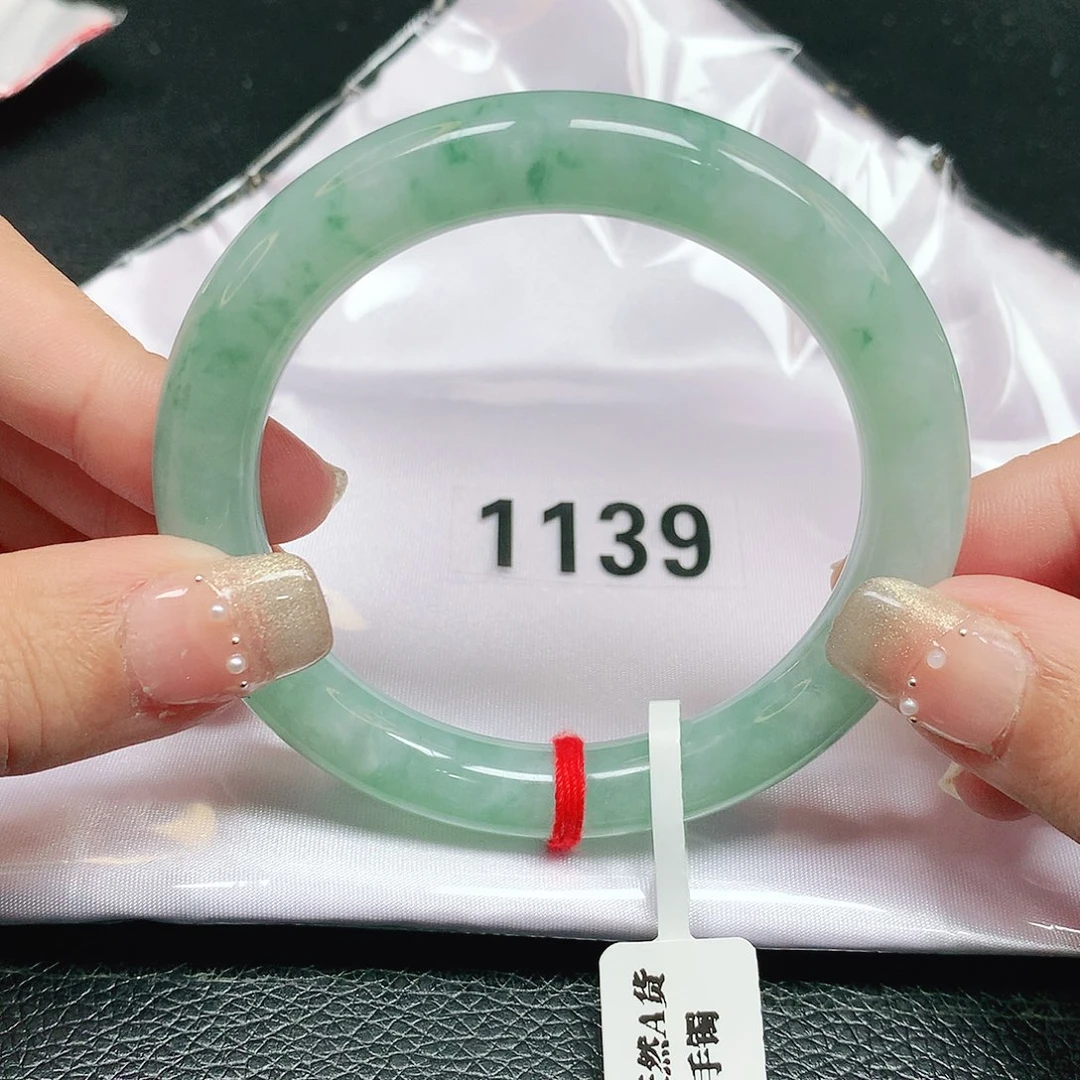 未镶嵌手镯翡翠圆条