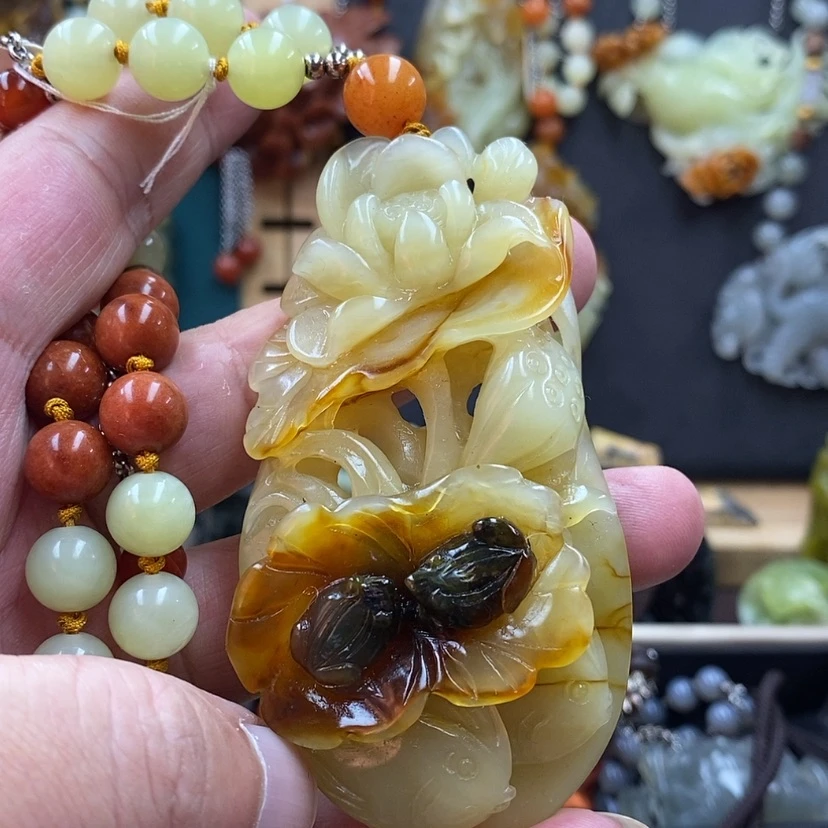 【闪购商品】蛇纹石玉吊坠未镶嵌