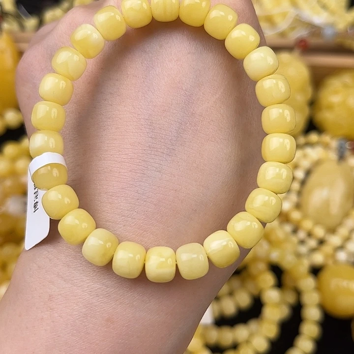 琥珀未镶嵌颈饰琥珀，