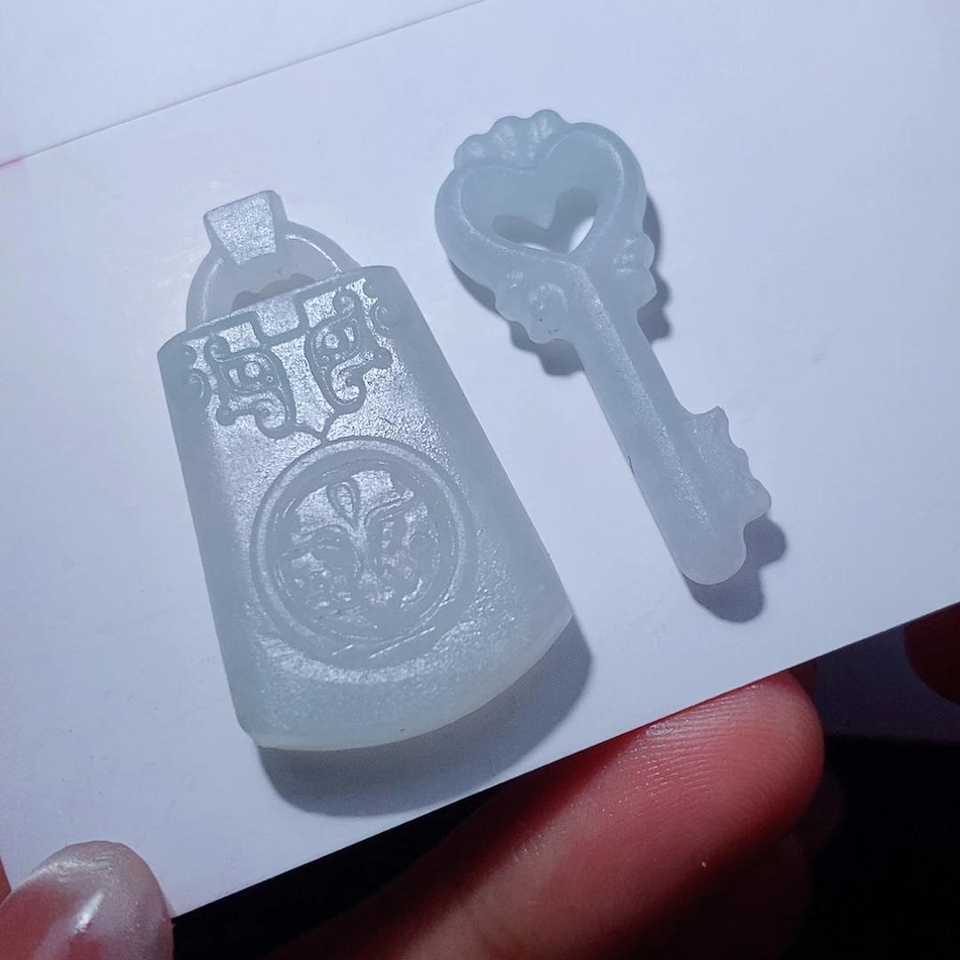 未镶嵌定制翡翠翡翠