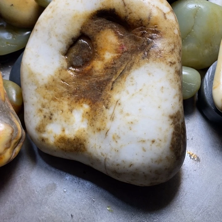 未镶嵌和田玉（糖玉）挂件
